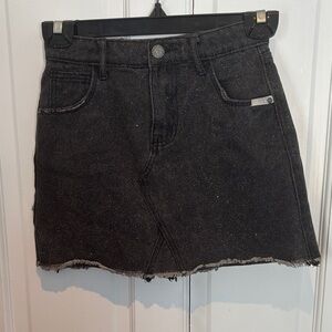 Cotton on kids size 8 black Jean skirt with glitter nwot